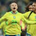 Dudinha brilha e seleção feminina derrota Japão no frio paulistano Dudinha brilha e seleção feminina derrota Japão no frio paulistano