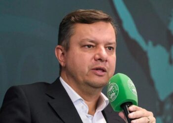 Ex-presidente que vendeu SAF, Glenn Stenger compara Coritiba a Opala Ex-presidente que vendeu SAF, Glenn Stenger compara Coritiba a Opala