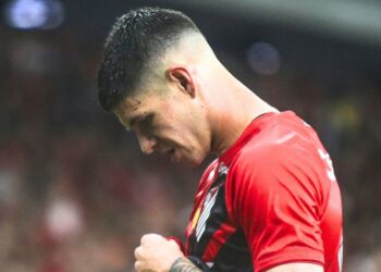 Coritiba volta a ser rival Coritiba volta a ser rival