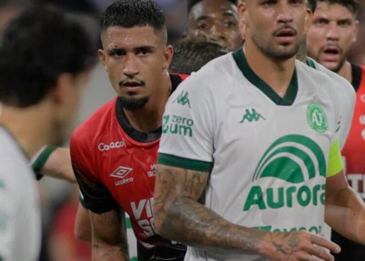 Athletico fica pior a cada jogo. Resta saber qual o seu limite Athletico fica pior a cada jogo. Resta saber qual o seu limite