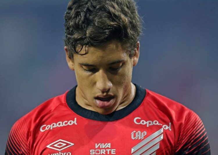 Athletico perde três joias para a seleção durante a Data Fifa Athletico perde três joias para a seleção durante a Data Fifa