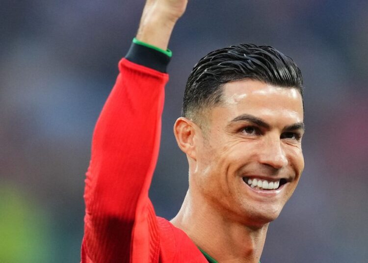 Cristiano Ronaldo lidera ranking dos atletas mais bem pagos em 2025 Cristiano Ronaldo lidera ranking dos atletas mais bem pagos em 2025