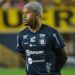 Ex-Athletico, Jaderson sofre choque de cabeça e está na UTI Ex-Athletico, Jaderson sofre choque de cabeça e está na UTI