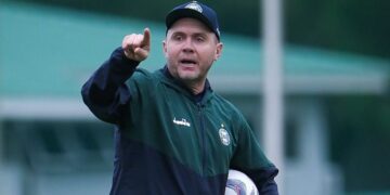 Coritiba acerta renovação de contrato de volante Vini Paulista