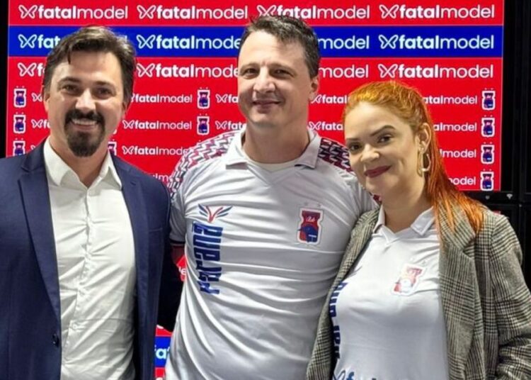 Fatal Model patrocinadora máster do futsal do Paraná Clube