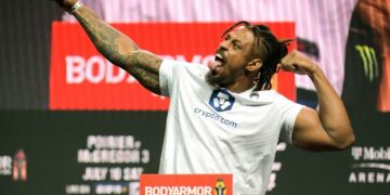 Ex-UFC e NFL preso por agressão familiar