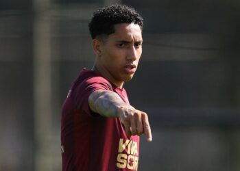 Athletico desafia invencibilidade do Avaí como mandante