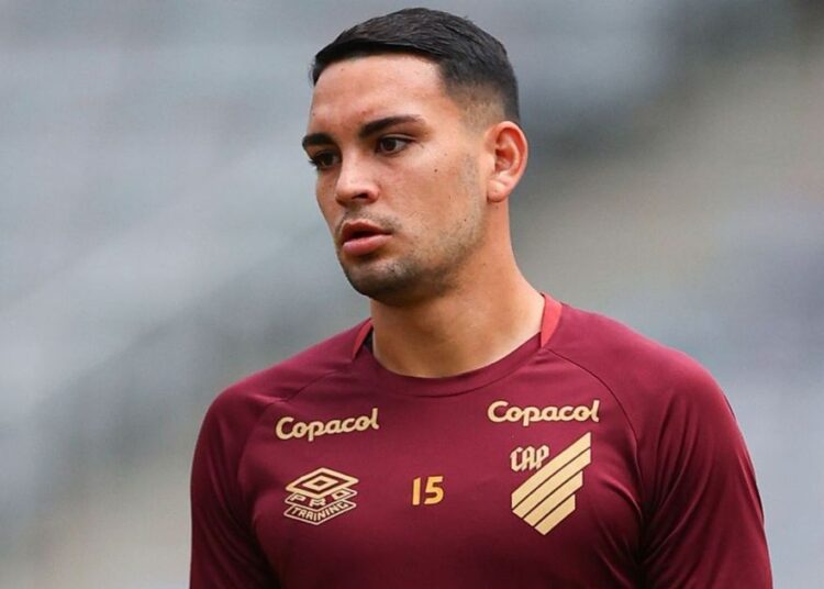 Fabrizio Peralta deixa clube sem jogar nenhum minuto e volta ao Cerro Fabrizio Peralta deixa clube sem jogar nenhum minuto e volta ao Cerro