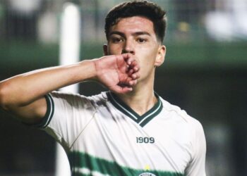 Saiba quanto o Coritiba recebeu pela venda de Jean Pedroso para a Europa