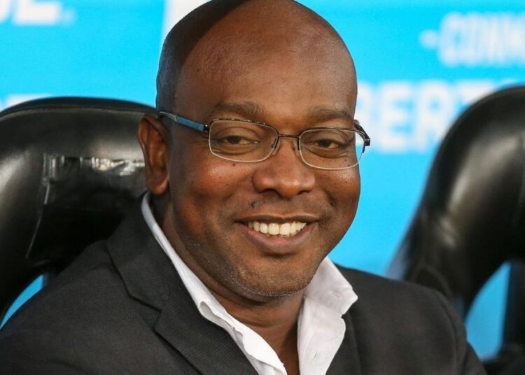 Coritiba está mais preparado para subir que o Athletico, avalia Paulo Miranda Coritiba está mais preparado para subir que o Athletico, avalia Paulo Miranda