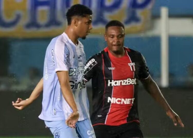 Ex-Coritiba, Thalisson Gabriel celebra ‘estreia relâmpago’ no Paysandu