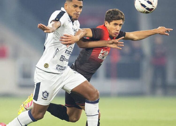 Fatal Model usa camisa do Remo para provocar Athletico após polêmica de naming rights