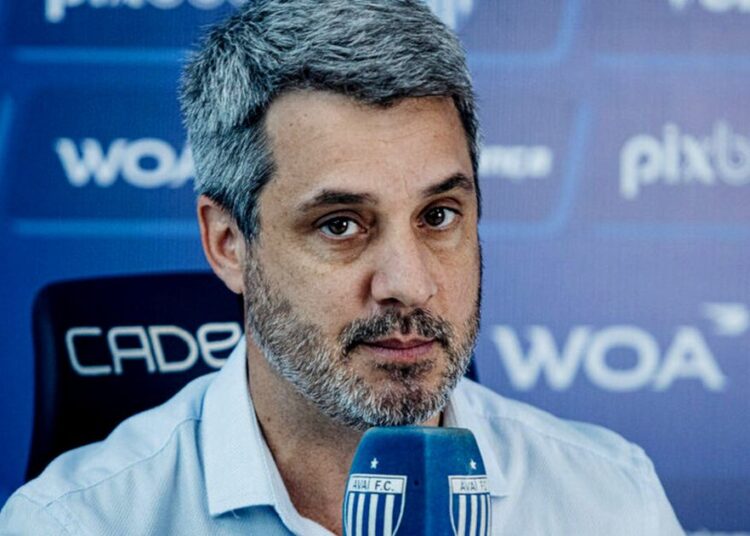 Athletico busca novo diretor de futebol para a Série B; veja os cotados Athletico busca novo diretor de futebol para a Série B; veja os cotados