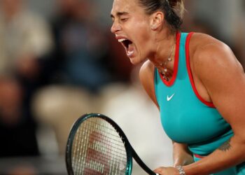 Número 1 do mundo, Sabalenka avança à final inédita em Roland Garros Número 1 do mundo, Sabalenka avança à final inédita em Roland Garros