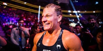 Kayla Harrison conquista cinturão e desafia Amanda Nunes