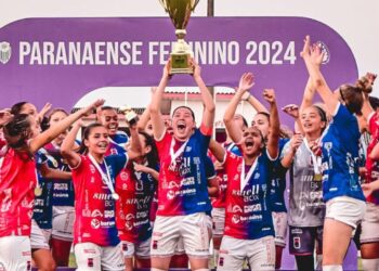 Paraná Clube vai na contramão do Athletico e investe no futebol feminino
