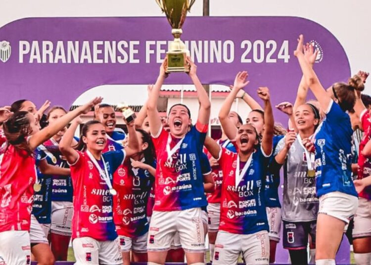 Paraná Clube vai na contramão do Athletico e investe no futebol feminino Paraná Clube vai na contramão do Athletico e investe no futebol feminino