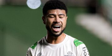 Atacantes do Coritiba vivem longo jejum na Série B 2025