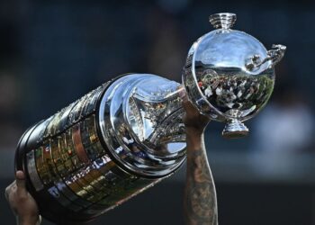 Duelos das oitavas e playoffs da Libertadores e Sul-Americana Duelos das oitavas e playoffs da Libertadores e Sul-Americana