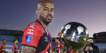 Thiago Heleno foi embora. Qual foi a sua última imagem no Athletico?