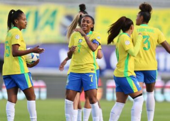 Liderada por Kerolin, seleção goleia Bolívia na Copa América