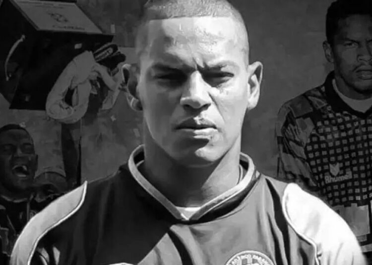 Ex-companheiros e clubes fazem homenagens ao ex-goleiro