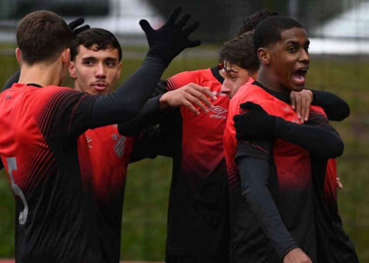 Athletico vence e Coritiba fracassa no Estadual Sub-20