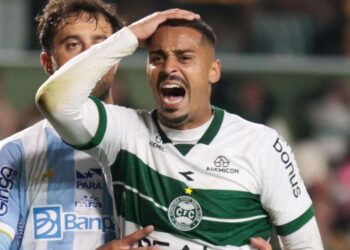 Athletico e Coritiba fizeram papel ridículo na rodada da medíocre Série B Athletico e Coritiba fizeram papel ridículo na rodada da medíocre Série B