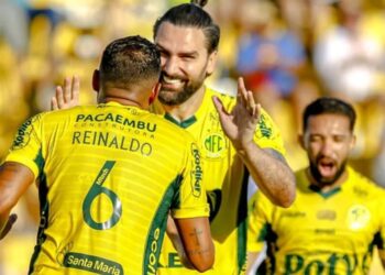 Ex-Coritiba, Léo Gamalho deve deixar o Mirassol