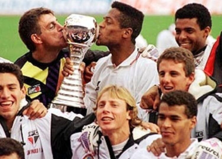 Ex-Athletico e São Paulo pede nova chance no futebol após abusos e falência