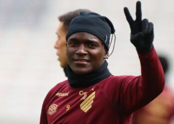 Contratação mais cara da história pode fazer estreia na Série B