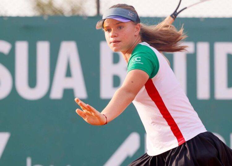 Flavia Cherobim se inspira em Bia Haddad e vai jogar Wimbledon sub-14