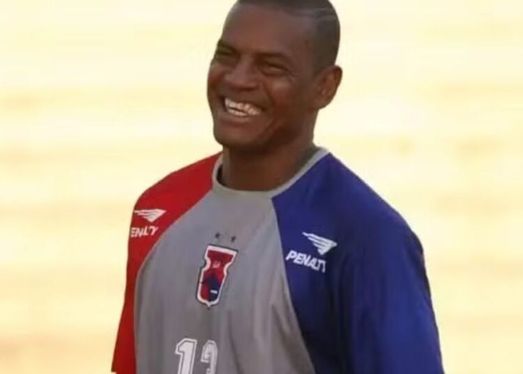 Flávio Pantera, Paraná Clube e um domingo mágico no Pinheirão Flávio Pantera, Paraná Clube e um domingo mágico no Pinheirão