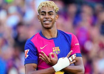 Lamine Yamal “esquece” astros e elege os melhores da história do Barcelona Lamine Yamal “esquece” astros e elege os melhores da história do Barcelona