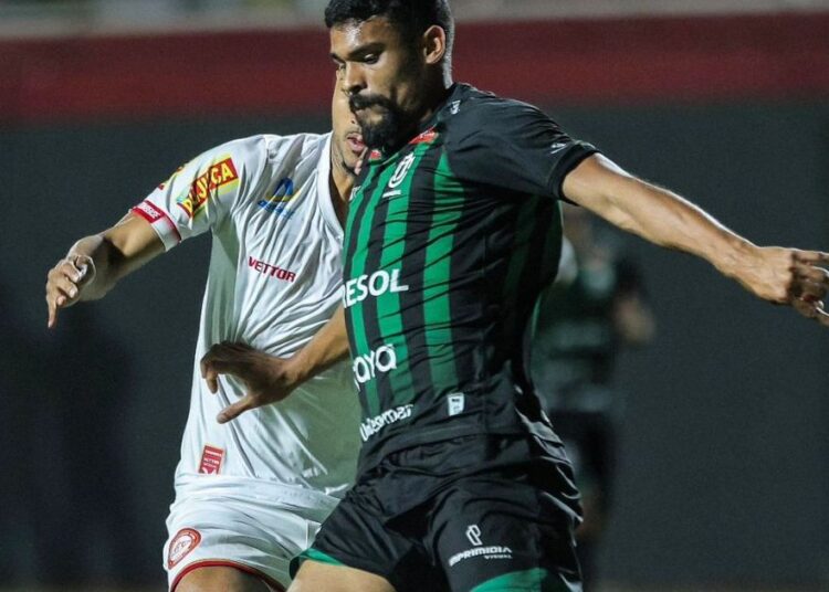 Maringá não vence desde maio e flerta com o rebaixamento para a Série D