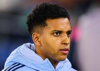 Real Madrid mira ‘sonho antigo’ de R$ 650 milhões após fiasco e pode envolver Rodrygo