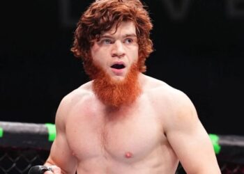 O que aconteceu com o olho de Shara Magomedov?