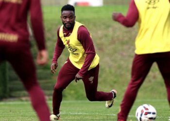 Reforços são regularizados e vão para o jogo contra o Goiás