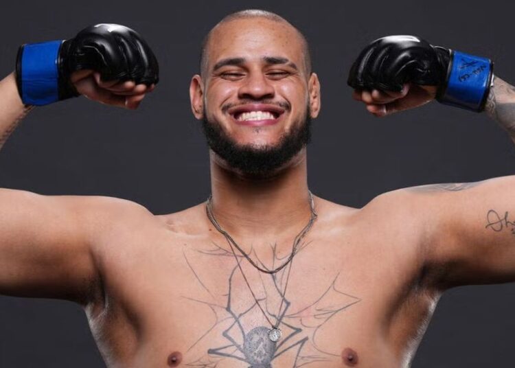 Com moral, Tallison Teixeira pode ter caminho rápido até o cinturão Com moral, Tallison Teixeira pode ter caminho rápido até o cinturão