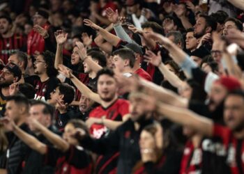 torcedor explica desabafo para jogadores em avião