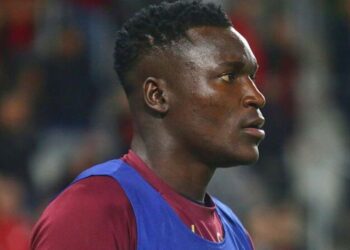 Athletico excede número de estrangeiros no elenco e acende alerta Athletico excede número de estrangeiros no elenco e acende alerta