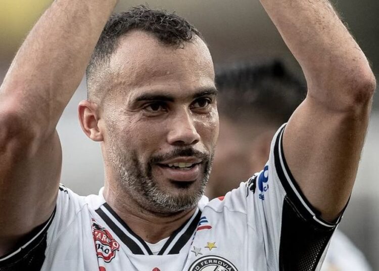 Fransérgio, ex-Athletico, Coritiba e Paraná Clube, rescinde com o Operário