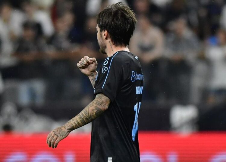 Ex-diretor do Grêmio detona promessa revelada pelo Athletico