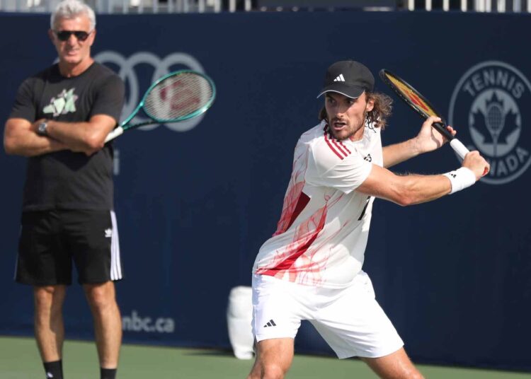 Tsitsipas é multado em US$ 5 mil, Ostapenko se desculpa por comentário