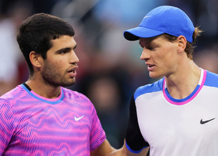 Sinner e Alcaraz lutam pelo segundo troféu no US Open e número 1 Sinner e Alcaraz lutam pelo segundo troféu no US Open e número 1