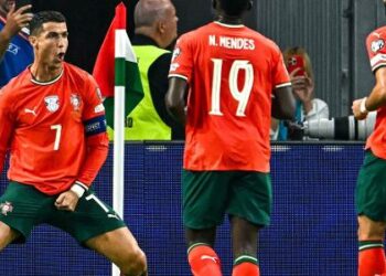 CR7 iguala recorde e ajuda em vitória contra a Hungria CR7 iguala recorde e ajuda em vitória contra a Hungria