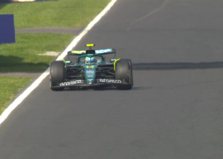 Alonso se junta a Hulkenberg na lista de abandonos em Monza