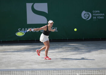 Júlia Konishi e Sofia Mendonça são as primeiras nas quartas em São Luis Júlia Konishi e Sofia Mendonça são as primeiras nas quartas em São Luis