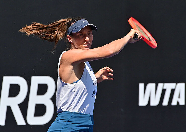 Stefani mira vaga no Finals e aguarda definição de Babos para 2026