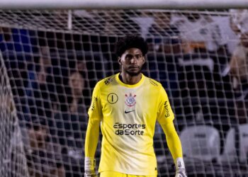 Goleiro do Corinthians Avalia Yuri Alberto, Maratona de Jogos e Expectativas para a Supercopa